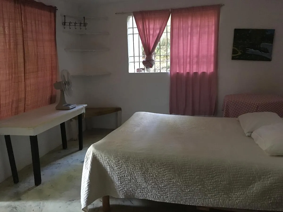 Sun Camp Dr Eco-Village Munoz 3*,